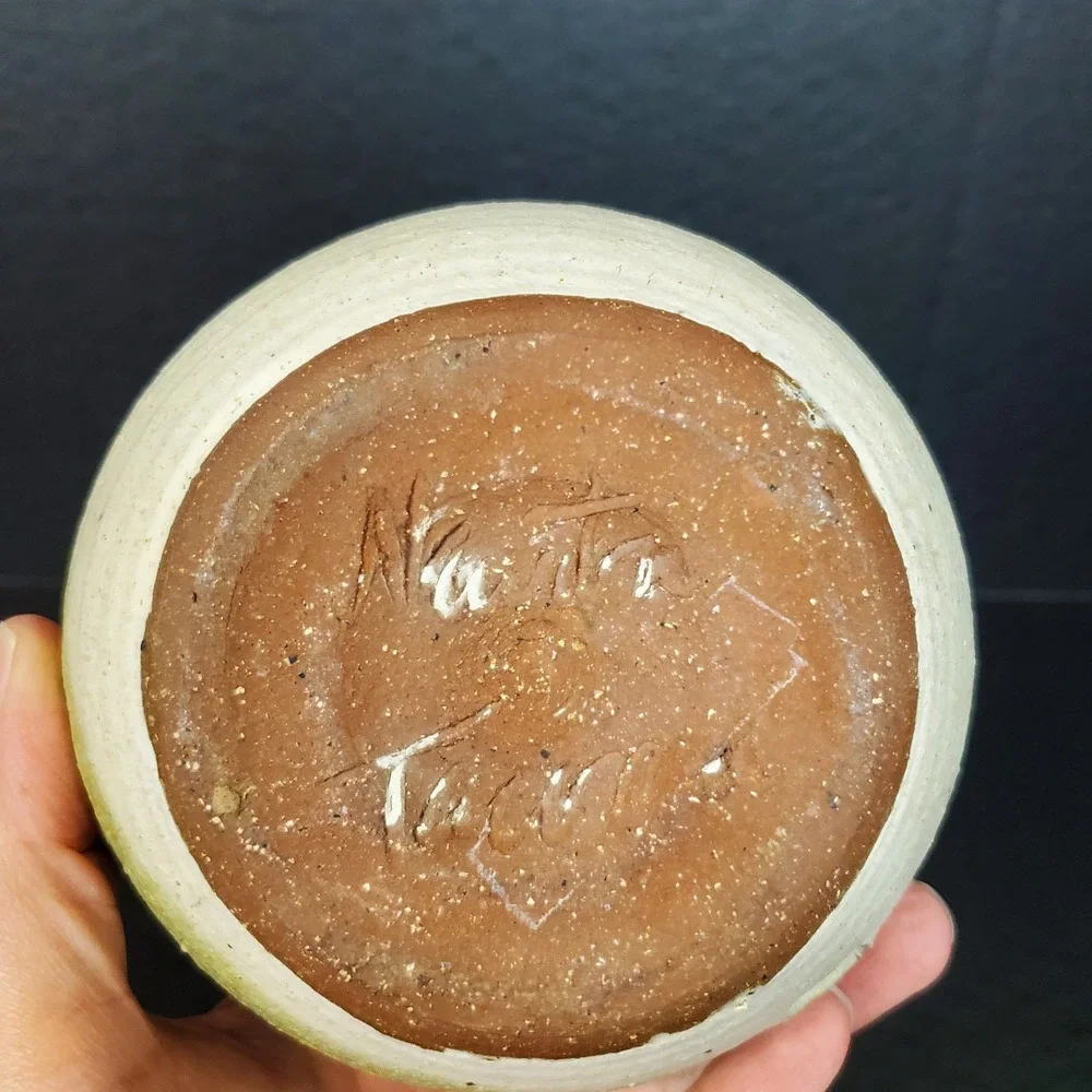 Studio Pottery Bulbous Bud Vase Paw Print 3-tone Makers Mark Signed 5.5